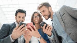 RCS vs SMS: quale canale scegliere per la lead generation? 1 RCS vs SMS: quale canale scegliere per la lead generation?